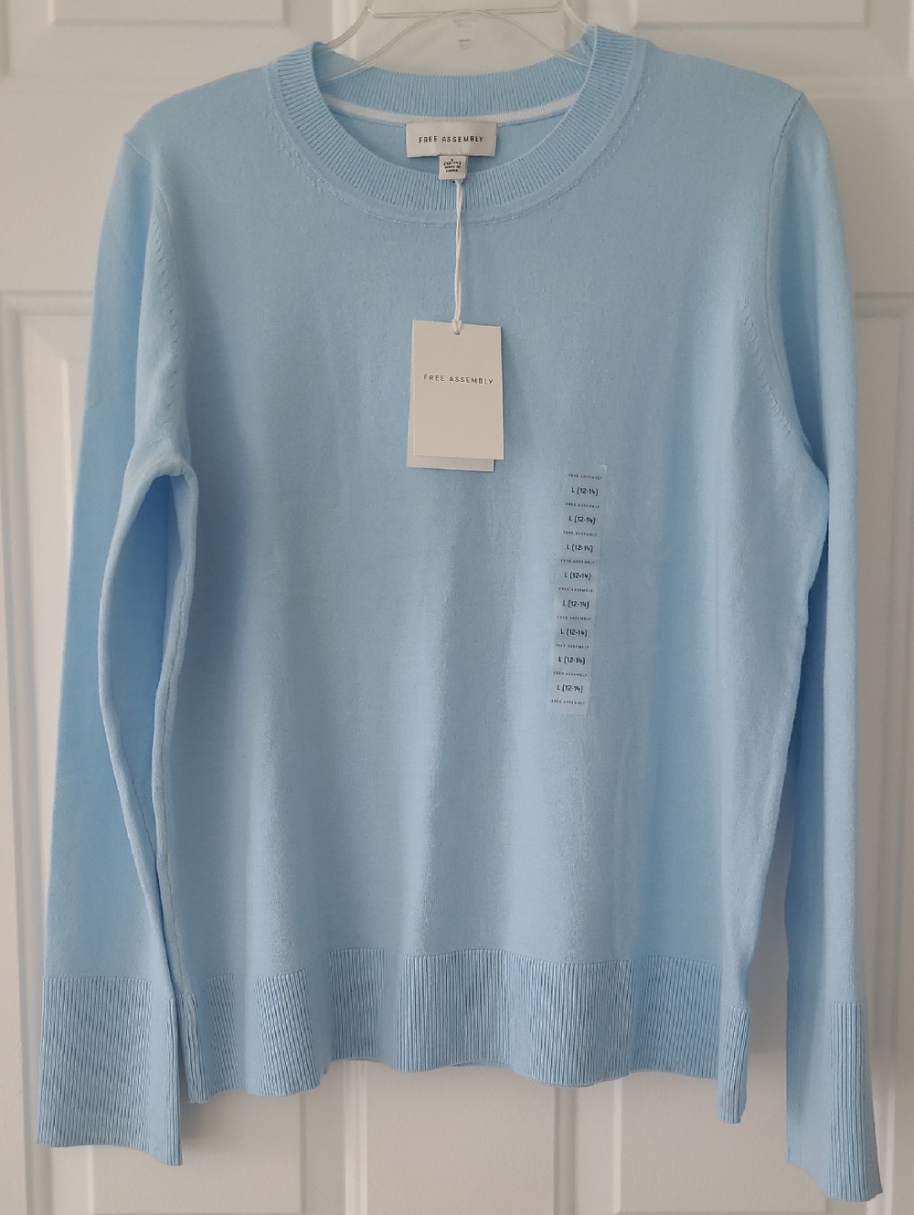 Light Blue Crewneck, Pullover, Long Sleeves Sweater